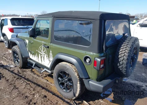 2021 Jeep Wrangler Willys 4X4 z USA, uszkodzony, nr VIN 1C4GJXAG7MW762020